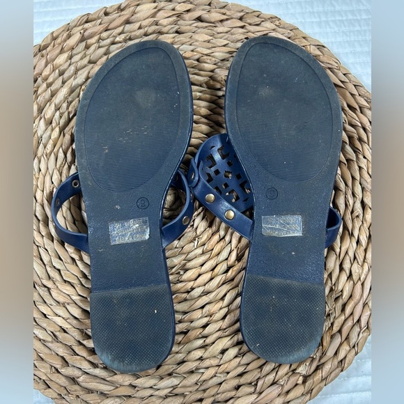 Elegant Navy Blue Sandals with Decorative Medallion. Size 9. - Picture 6 of 6